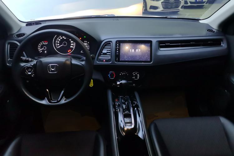 Used Honda Vezel 2020 1.5L CVT Pioneer Edition
