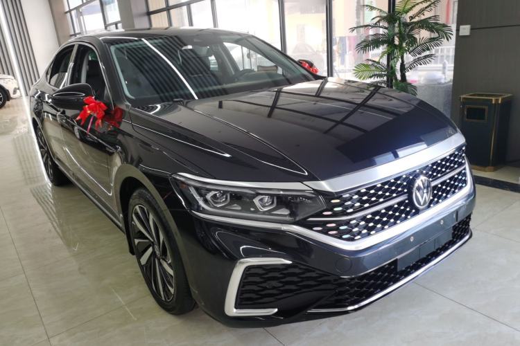 Used Volkswagen Passat 2022 330TSI Starry Luxury Edition