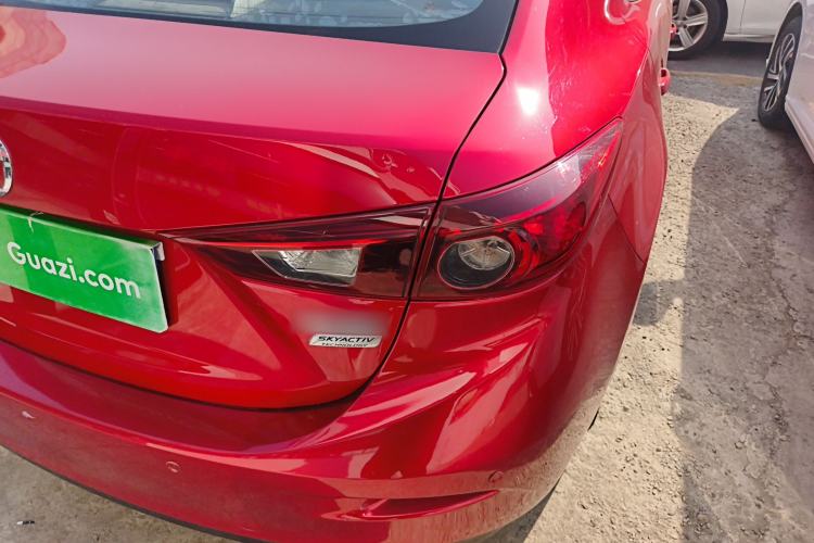 Used Mazda Mazda 3 Axela 2016 Sedan 1.5L Automatic Comfort Model
