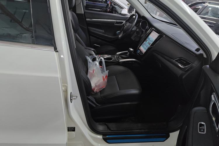 Used Zotye SR7 2017 1.5T CVT Cube Dream Edition
