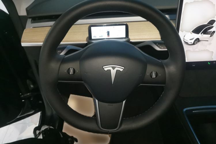 Used Tesla Model Y 2022 Rear-Wheel-Drive Version
