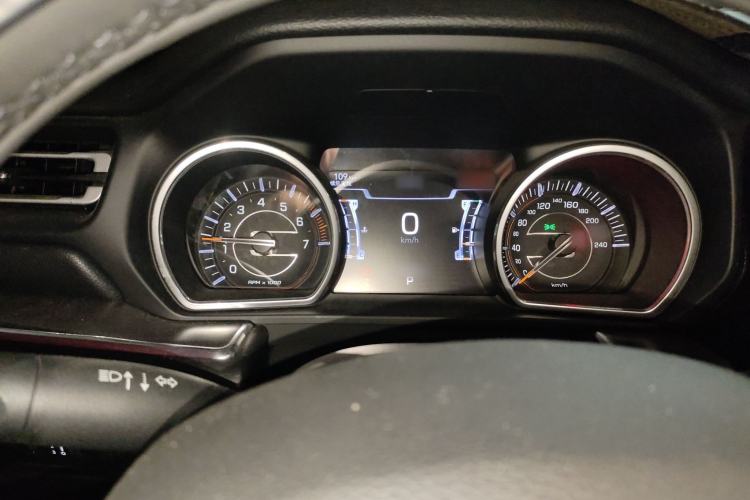 Used  Grand Commander 2018 2.0T Four-Wheel Drive Enjoyment Edition China VI
