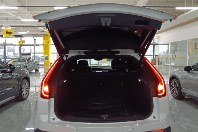 Used Cadillac XT4 2021 28T Two-Wheel Drive Leading Version
