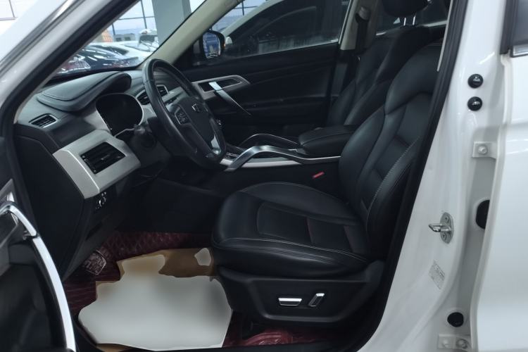 Used Geely Auto Emgrand X7 Sport 2018 1.8TD Automatic Two-Wheel Drive Smart Connect 4G Internet Edition
