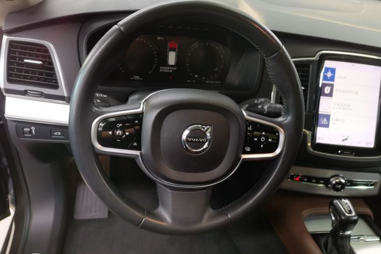 Used Volvo XC90 2019 T5 Zhiyi Edition 7-Seater China V Emission Standard
