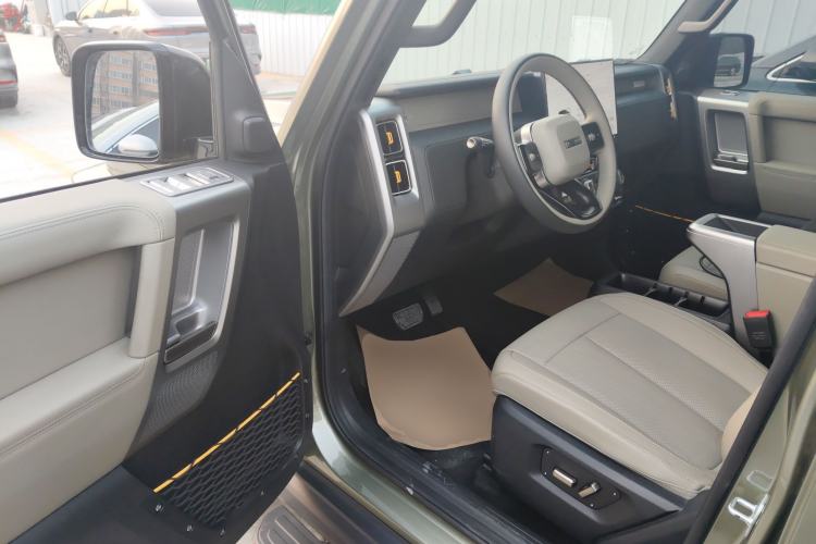 Used  V23 2025 501 Four-Wheel Drive Intelligent Driving Version