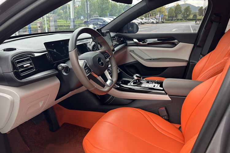 Used BYD Qin PLUS 2024 HONOR Edition DM-i 55KM Leading Model
