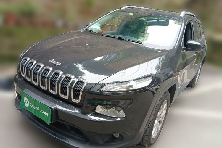 Used  Cherokee 2016 2.4L Leading Edition