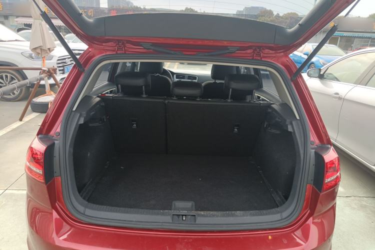 Used Volkswagen Golf 2015 1.4TSI Automatic Comfort Model
