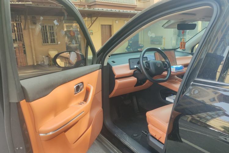 Used Leapmotor C16 2024 Range-Extended 200 Luxury Edition
