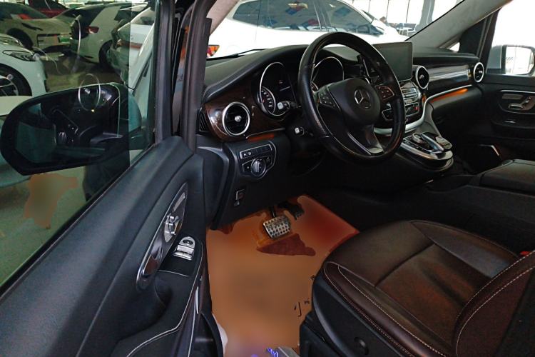 Used Mercedes-Benz V-Class 2018 V 260 L Prestige Extended Version China VI