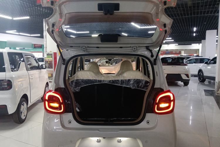 Used Wuling Hongguang MINIEV 2025 Four-Door Version Advanced Edition
