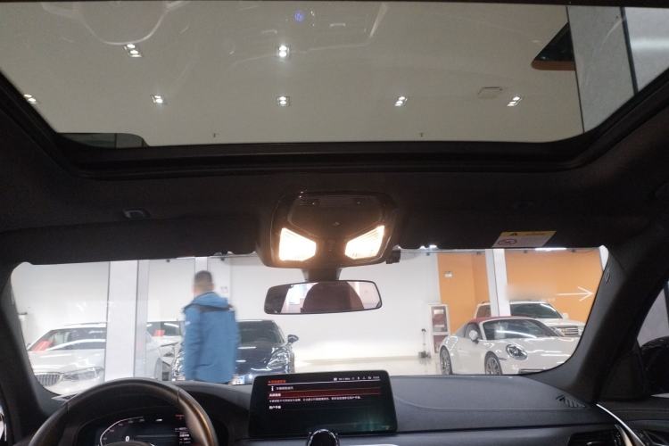 Used BMW 5 Series 2022 Restyled 530Li Leading Edition M Sport Package
