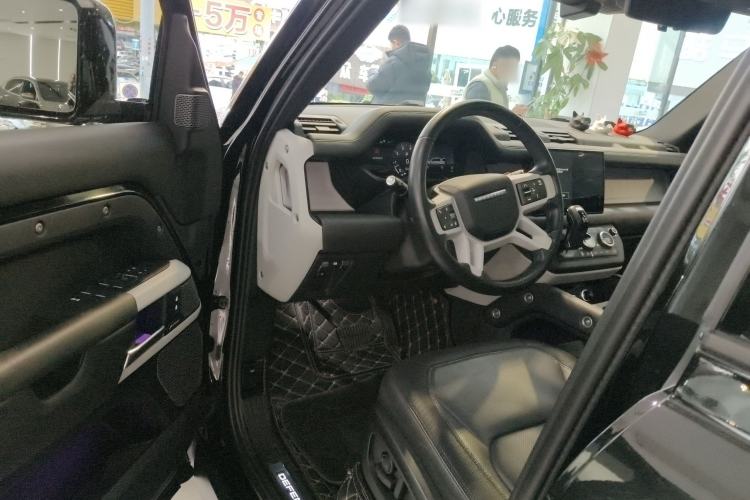 Used Land Rover Defender 2023 Facelift 110 3.0T P400 X-DYNAMIC HSE
