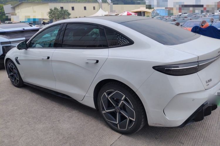 Used BYD Seal 2022 700 km Long-Range Rear-Wheel-Drive Version
