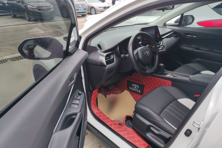 Used Toyota IZOA 2021 2.0L Yixing Version
