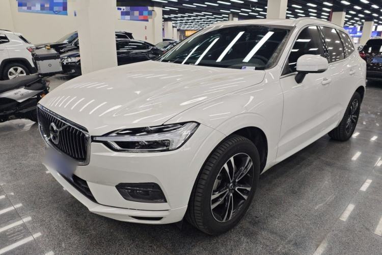 Used Volvo XC60 2019 T5 4x4 Zhiyuan Edition China VI Standard

