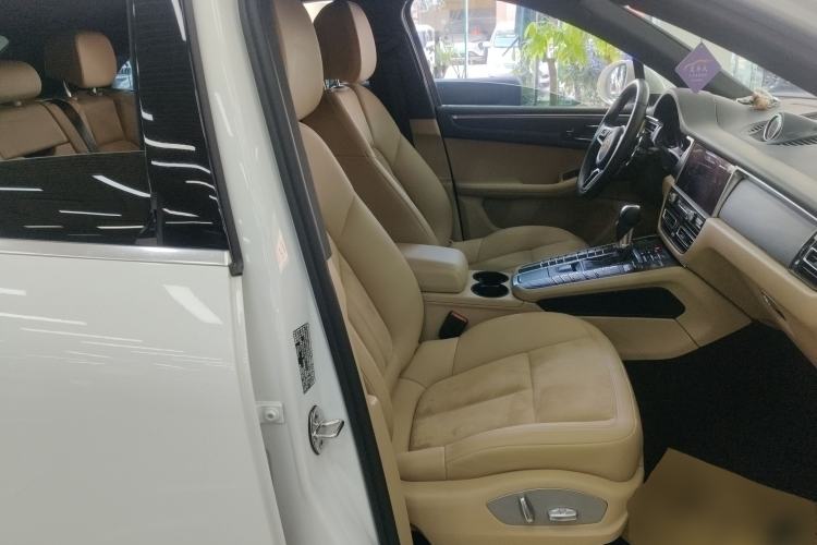 Used Porsche Macan 2021 Macan 2.0T
