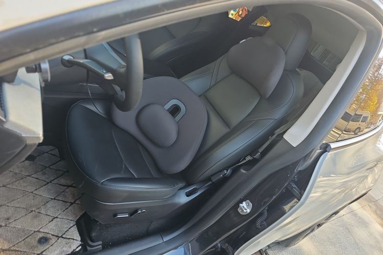 Used Tesla Model Y 2024 Rear-Wheel-Drive Version