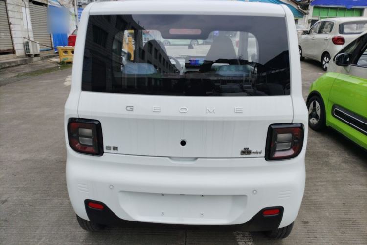 Used Geely Galaxy Panda 2023 Panda Mini 200km Endurance Bear
