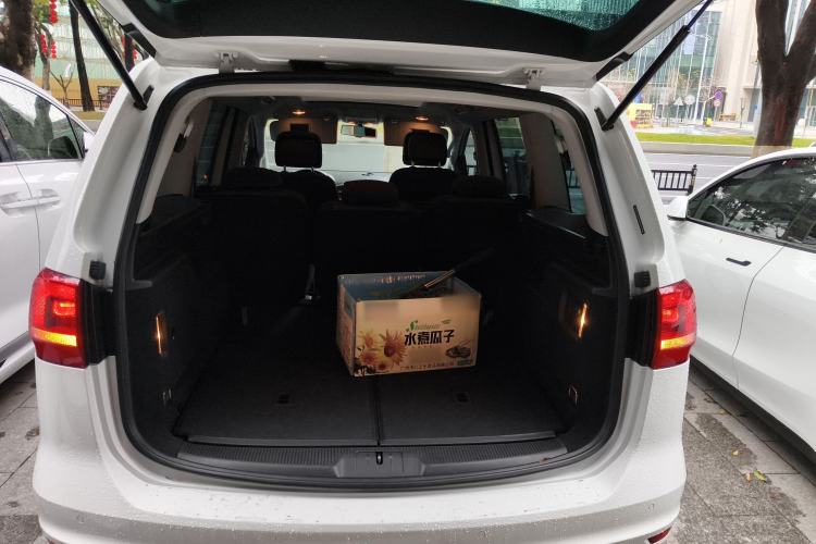 Used Volkswagen Sharan 2014 2.0 TSI Standard Model
