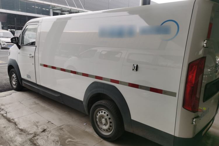 Used Foton Intelligent Blue Elf E7 2024 All-Electric Van Flat Roof 2 Seats CATL 46.36 kWh
