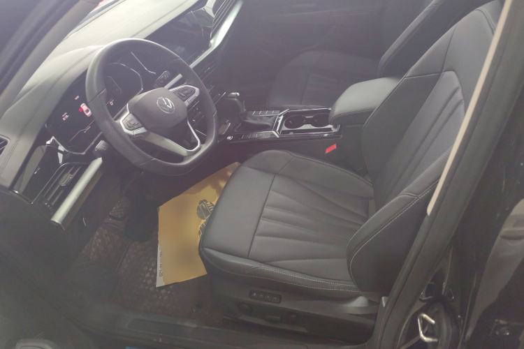 Used Volkswagen Passat 2025 Outstanding Model 330TSI Elite Edition