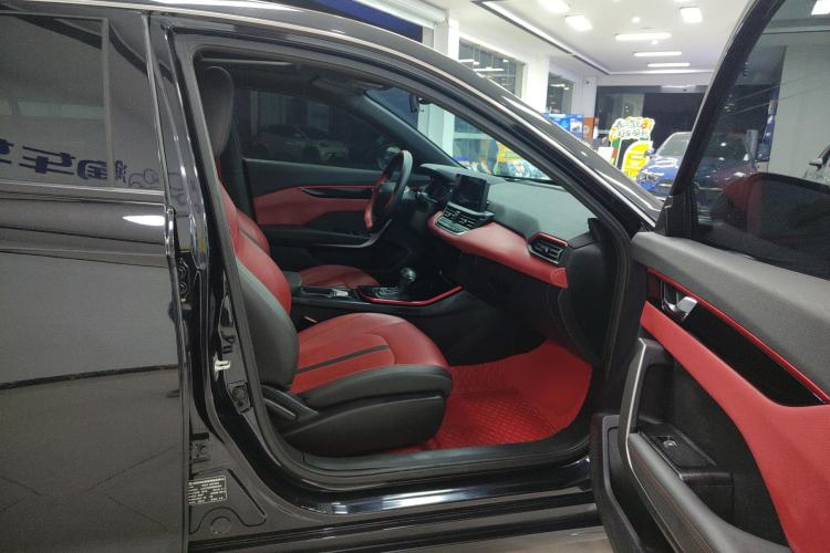 Used Dongfeng Aeolus Yixuan 2021 230T Automatic Hunter Edition
