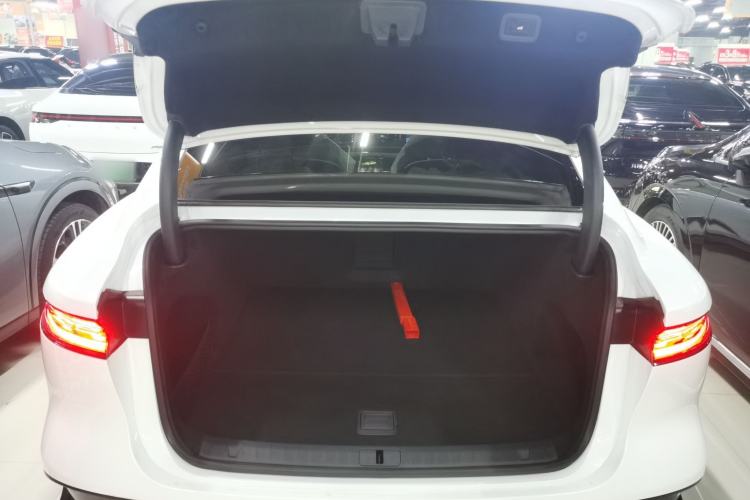 Used VOYAH PASSION 2024 PHEV Four-Wheel Drive Ultra-Long Range Executive Edition
