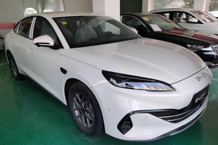 Used BYD Seal 06 New Energy 2025 DM-i Smart Drive 80KM Luxury Model
