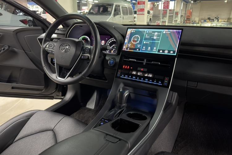 Used Toyota Avalon 2019 Dual-Engine 2.5L Luxury Edition China VI Standard
