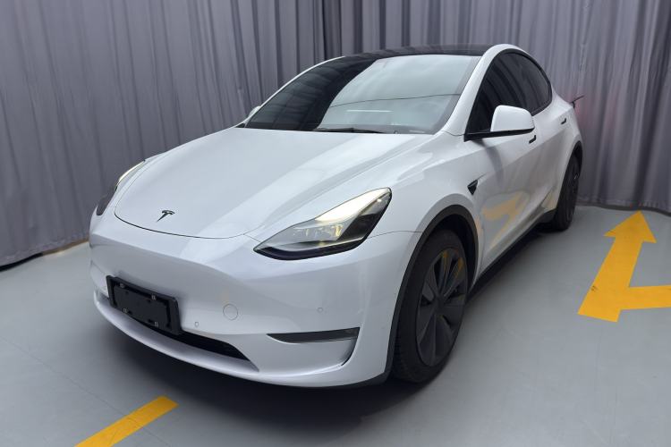 Used Tesla Model Y 2021 Long-Range All-Wheel-Drive Version
