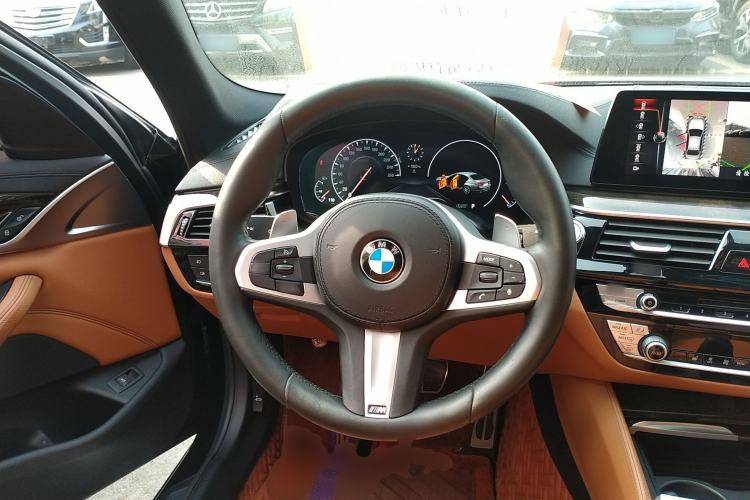 Used BMW 5 Series 2019 530Li Leading Model M Sport Package
