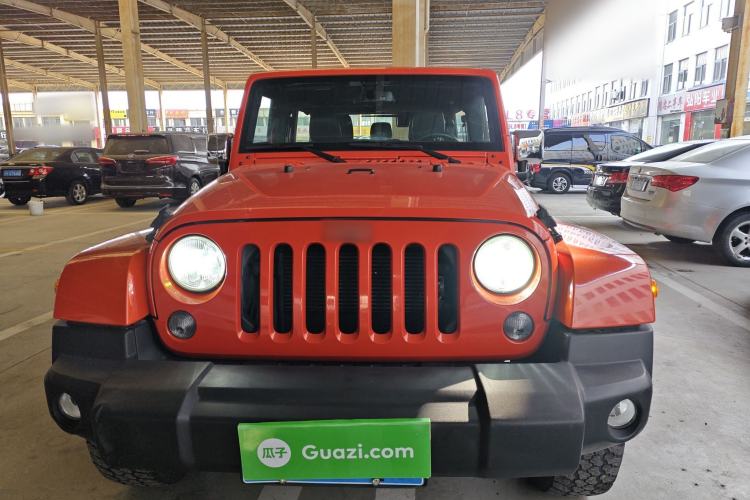 Used  Wrangler 2015 3.0L Sahara Four-Door Edition