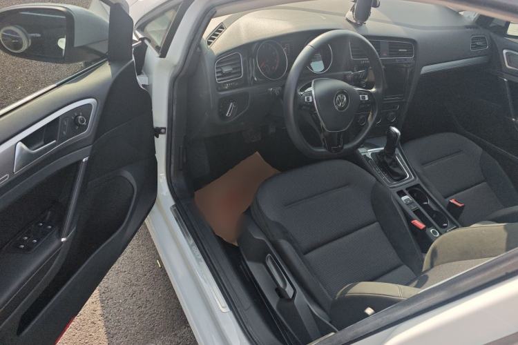 Used Volkswagen Golf 2019 280TSI DSG Comfort Version China VI Standard
