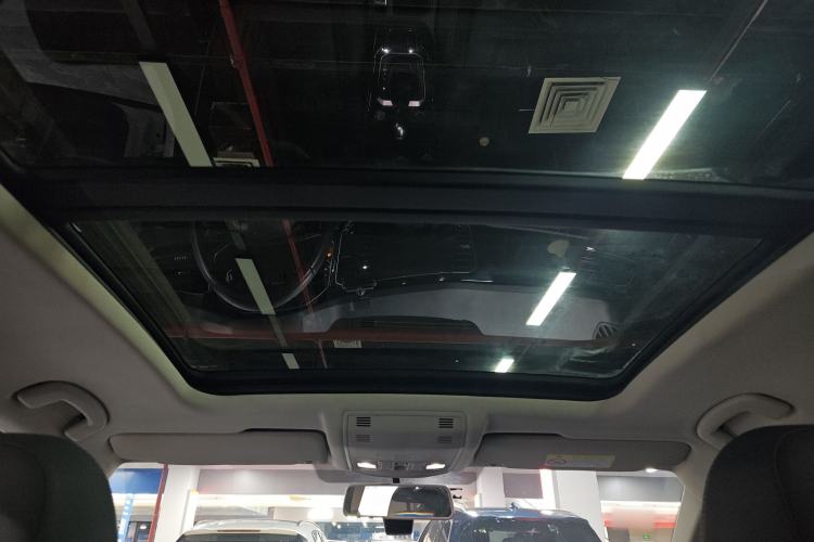 Used Volkswagen T-ROC 2021 280TSI DSG Two-Wheel Drive Comfort Connect Edition
