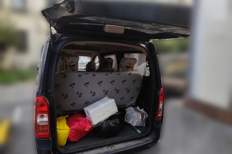 Used Wuling Rongguang V 2015 1.5L Standard Version
