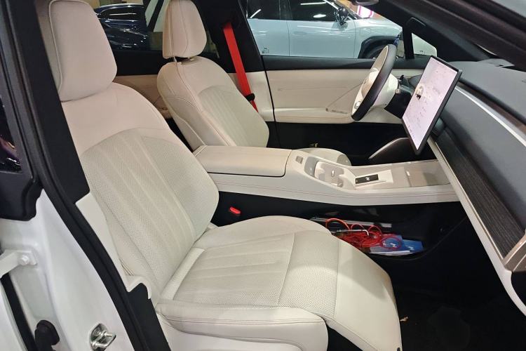 Used ONVO L60 2024 60 kWh Rear-Drive Version
