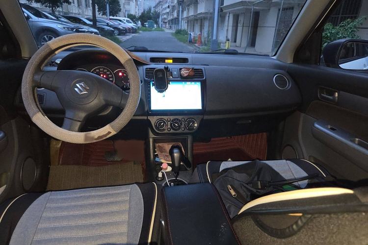 Used Suzuki Swift 2013 1.5L Automatic Standard Edition
