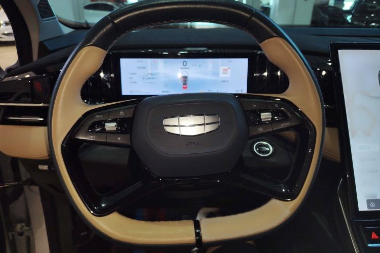 Used Geely Auto FX11 2023 2.0TD DCT Prestige Edition
