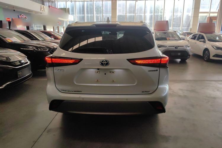 Used Toyota Highlander 2023 2.5L Smart Electric Hybrid Dual-Engine Four-Wheel Drive Prestige Version – 7 Seats
