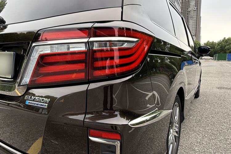 Used Honda Elysion 2019 2.0L Hybrid Luxury Edition
