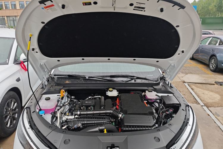 Used BYD Qin L 2025 DM-i Smart Drive 80KM Leading Model
