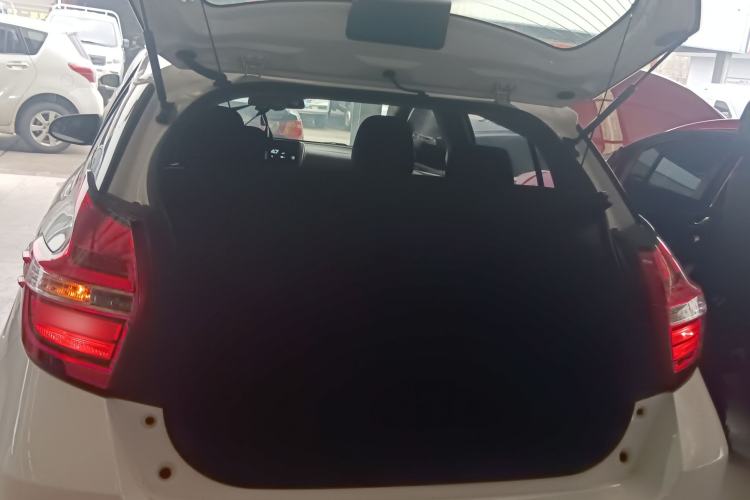 Used Toyota YARiS L 2016 Revised 1.5E CVT Charming Edition