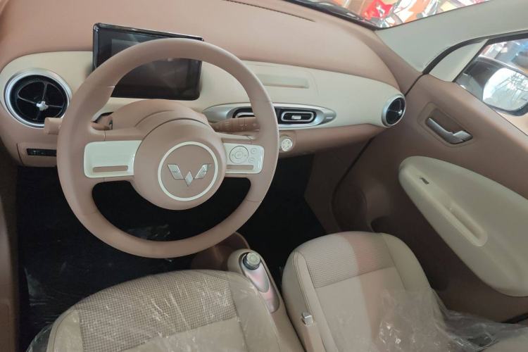 Used Wuling Hongguang MINIEV 2025 Four-Door Version Advanced Edition
