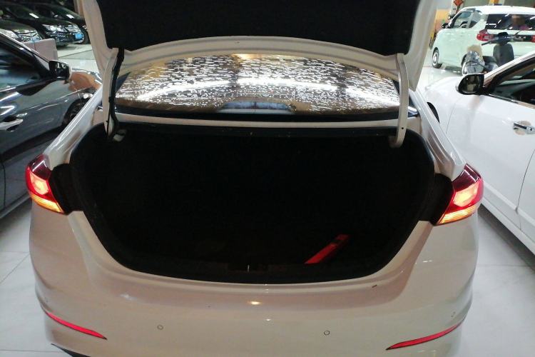 Used Hyundai Elantra 2016 1.6L Automatic ZhiXuan – Elite Version
