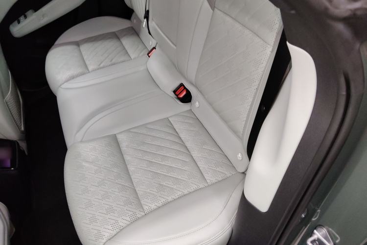 Used Zeekr 001 2025 WE Edition 95 kWh All-Wheel Drive
