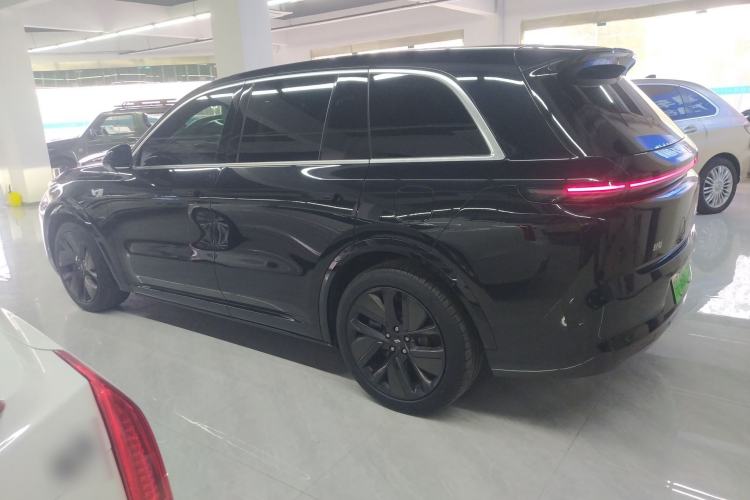 Used Li Auto L8 2023 Pro Model
