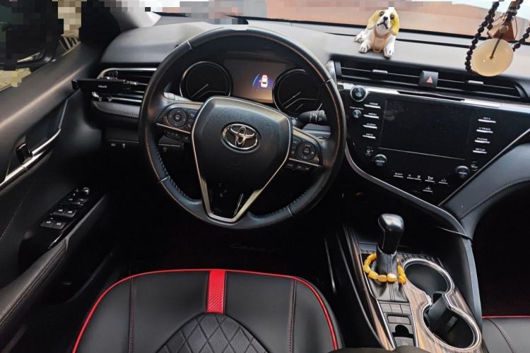 Used Toyota Camry 2018 2.5G Luxury Edition
