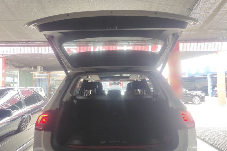 Used Volkswagen Tiguan L 2021 330TSI Automatic Two-Wheel Drive R-Line Enhanced Edition
